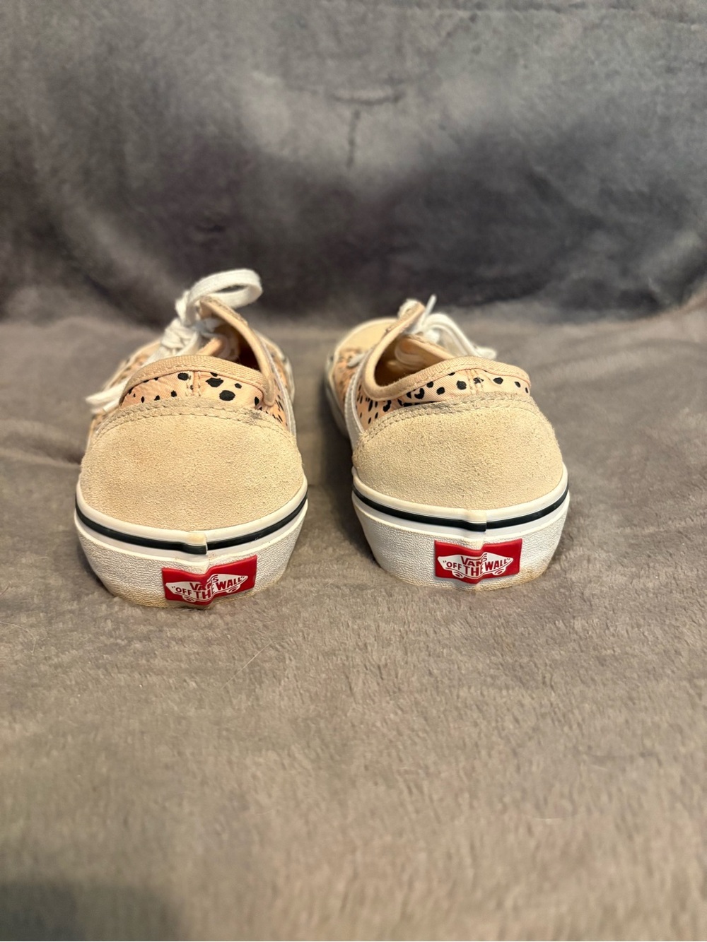 Leopard vans - Picture 2 of 3